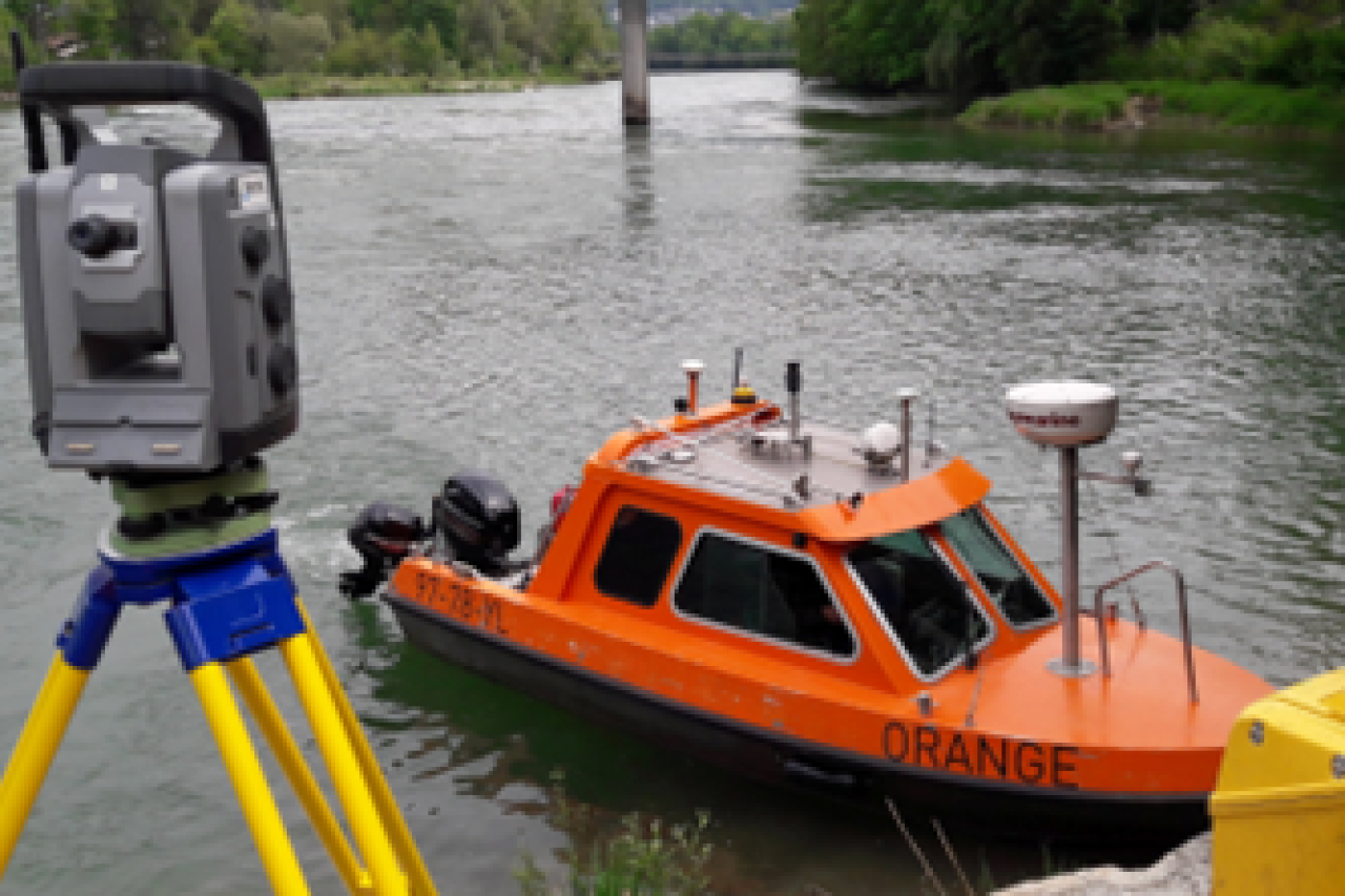 terra-vermessungen-ag-projekte-flussvermessung-aare-vogelsang-brugg-bild